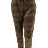 Aansluitende velvet broek met koordje Richella bruin