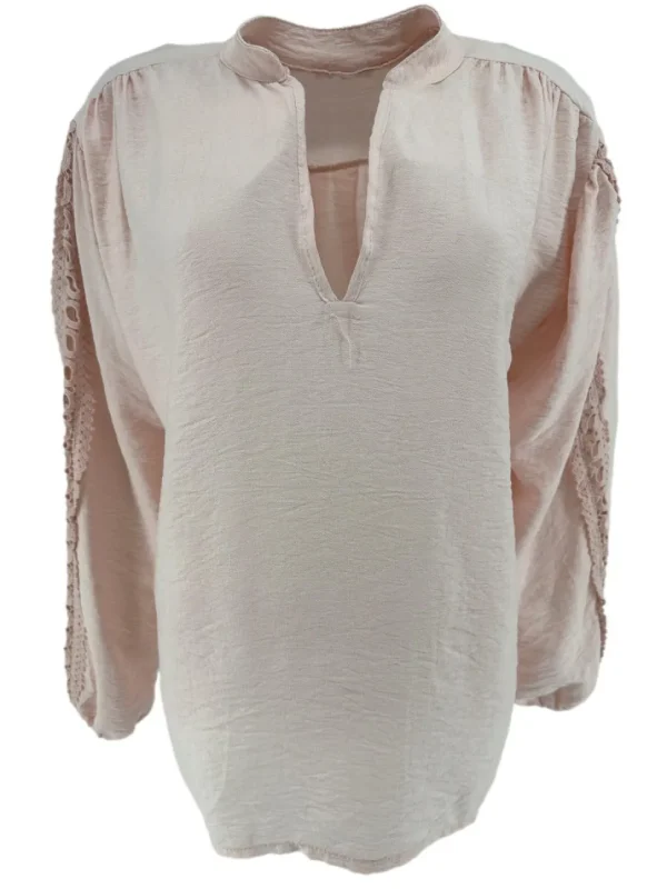 Blouse in linnen-look met circle werking op de mouw licht roze