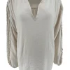 Blouse in linnen-look met circle werking op de mouw beige