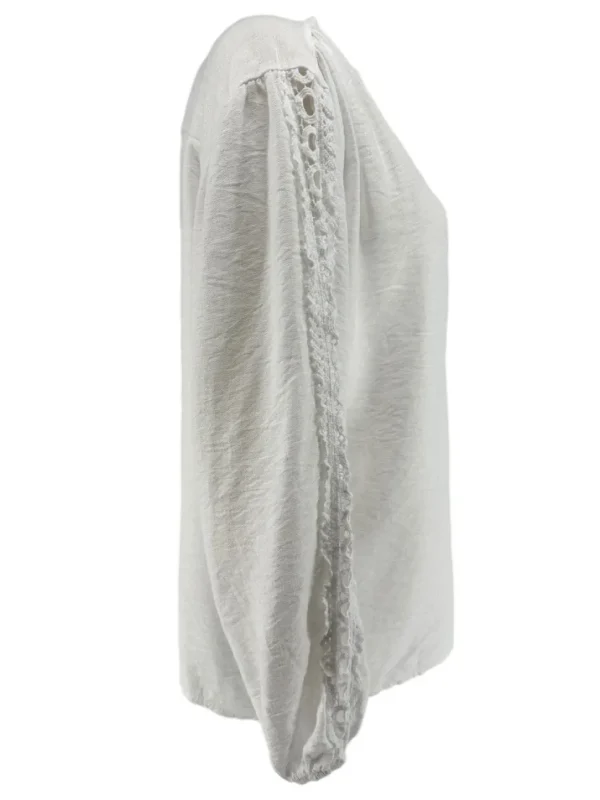 Blouse in linnen-look met circle werking op de mouw off-white