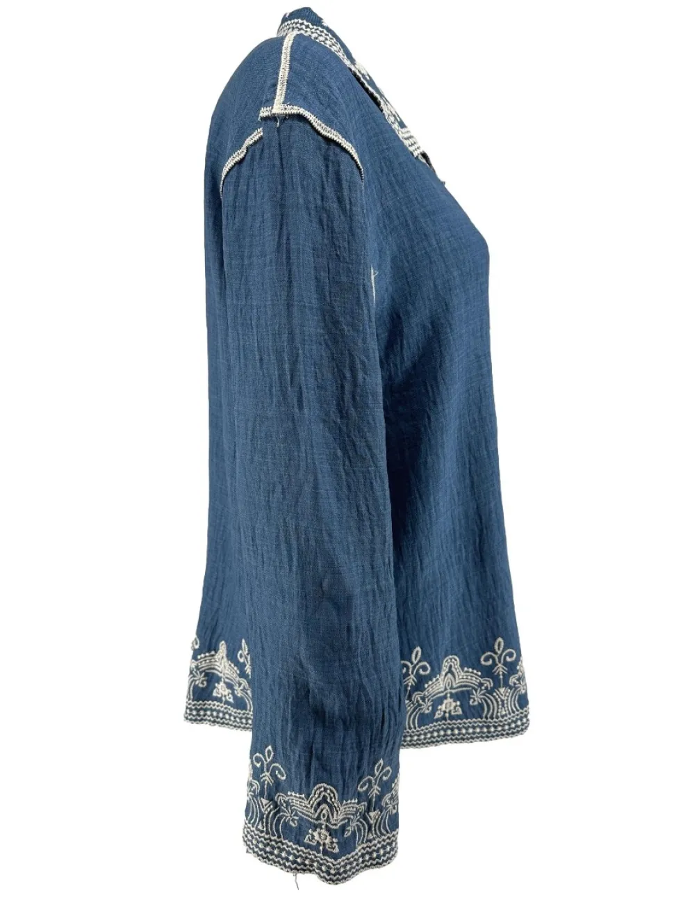 blouse_met_kraag_en_werki_1-1.webp Blouse met kraag en werking Tara denim blauw