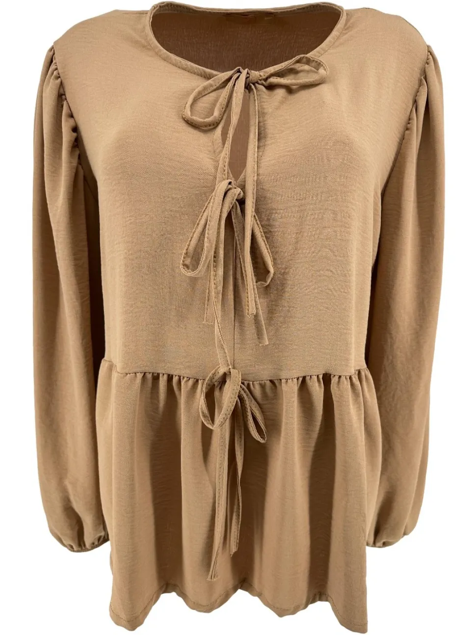 blouse_met_lange_mouw_en__0-9.webp Blouse met lange mouw en strikjes aan de voorzijde camel (SALE)