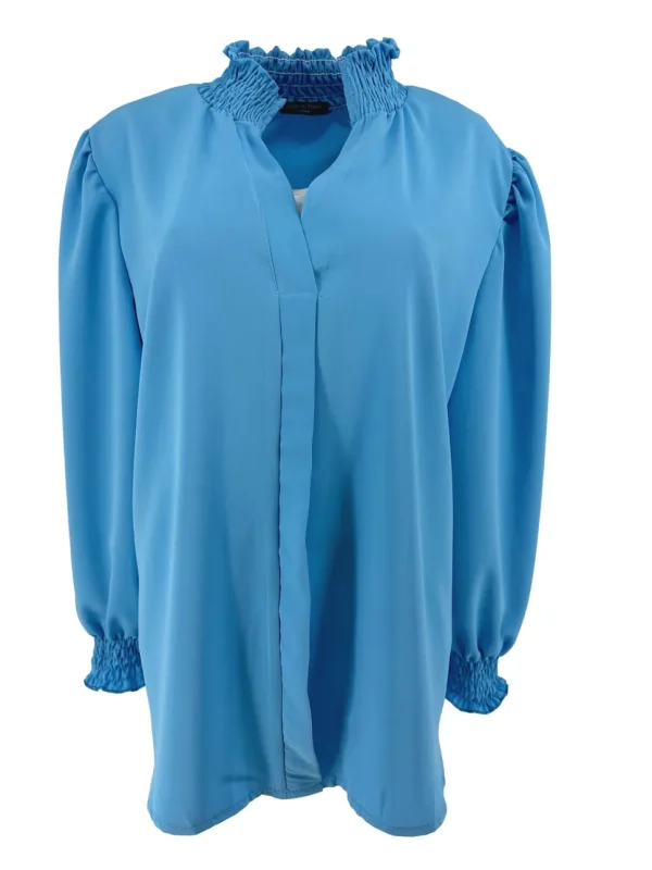 Blouse met opstaande boord & smock Barbara licht blauw