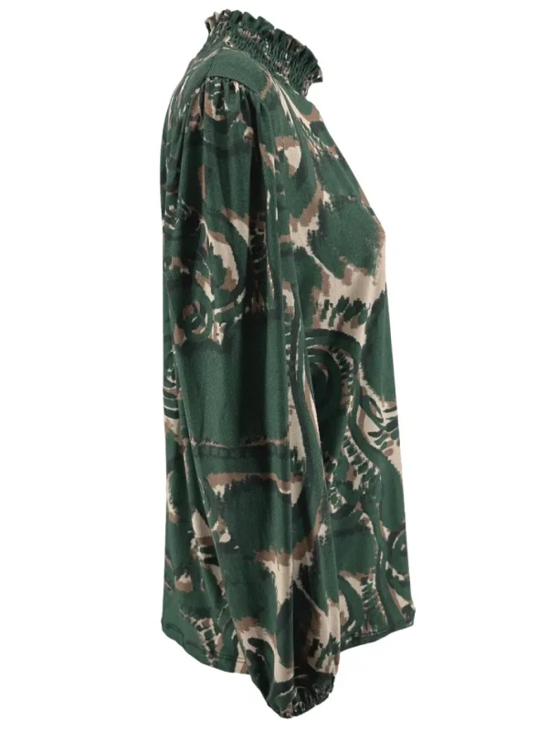 Blouse met opstaande smock hals Swirlie donker groen.(SHV)