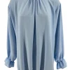 Blouse met ronde hals en knopen in de hals Nikki licht blauw