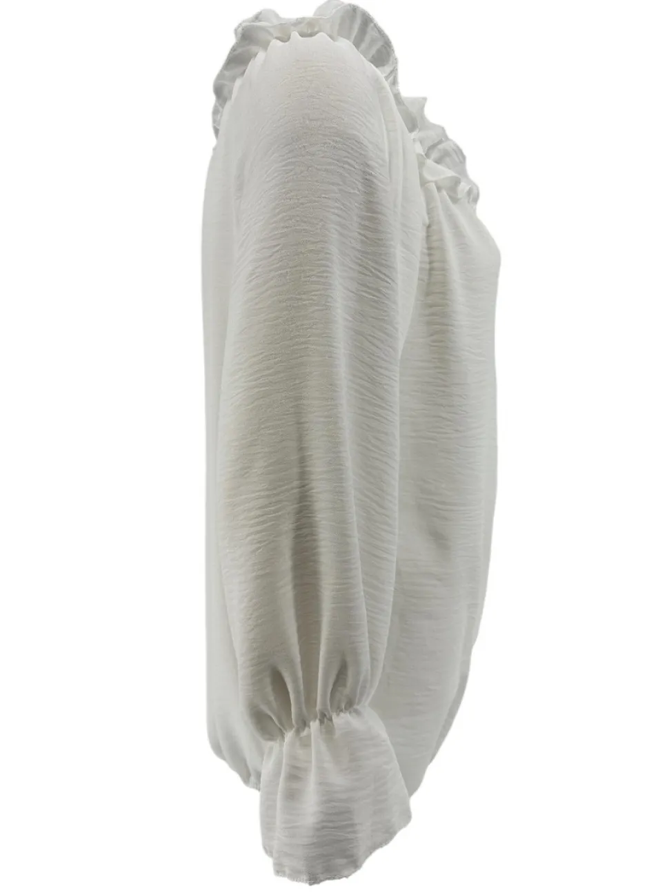blouse_met_ruffel_in_de_h_1-2.webp Blouse met ruffel in de hals Melissa met lange mouw off-white