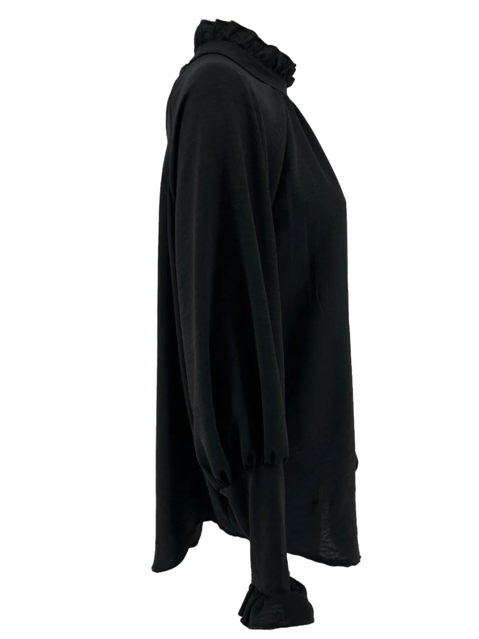 blouse_met_ruffle_en_knoo_1.webp Blouse met ruffle en knoopje in de hals Nicole zwart