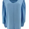 Blouse met v-hals en smock aan de mouw Guusje licht blauw