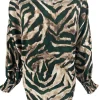 Blouse met v-hals en smock mouw zijdeglans zebra flessengroen.