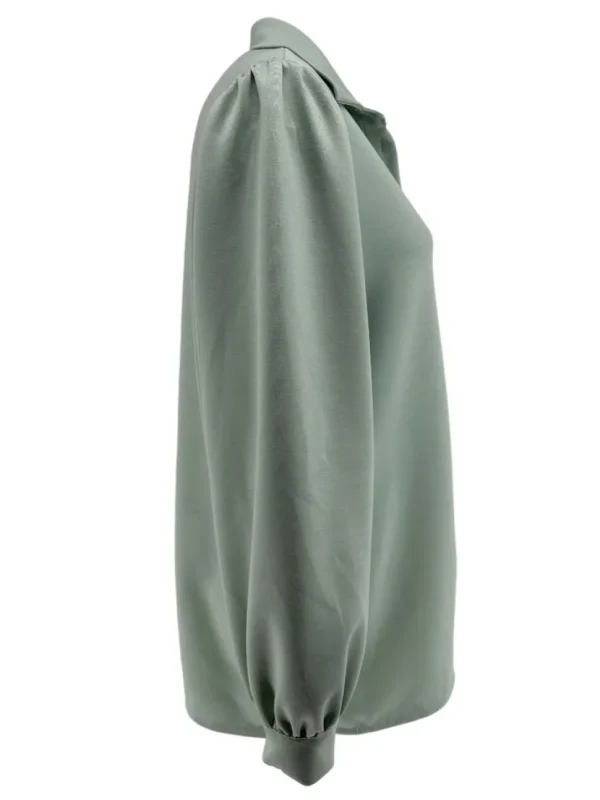 Blouse van dikkere stof met pofmouw Rhoda licht groen.(gts)