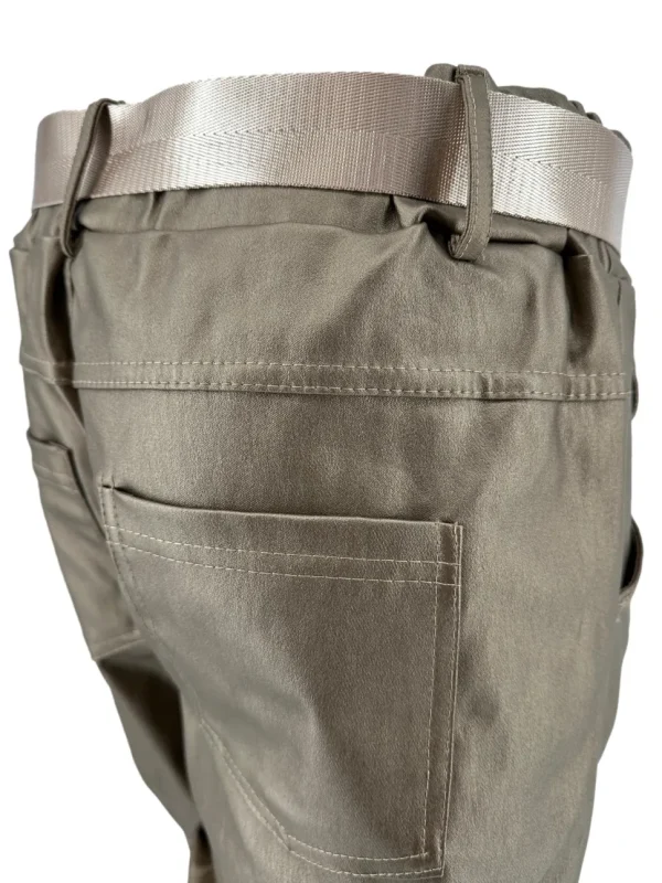Broek met zakjes en riem metallic goud