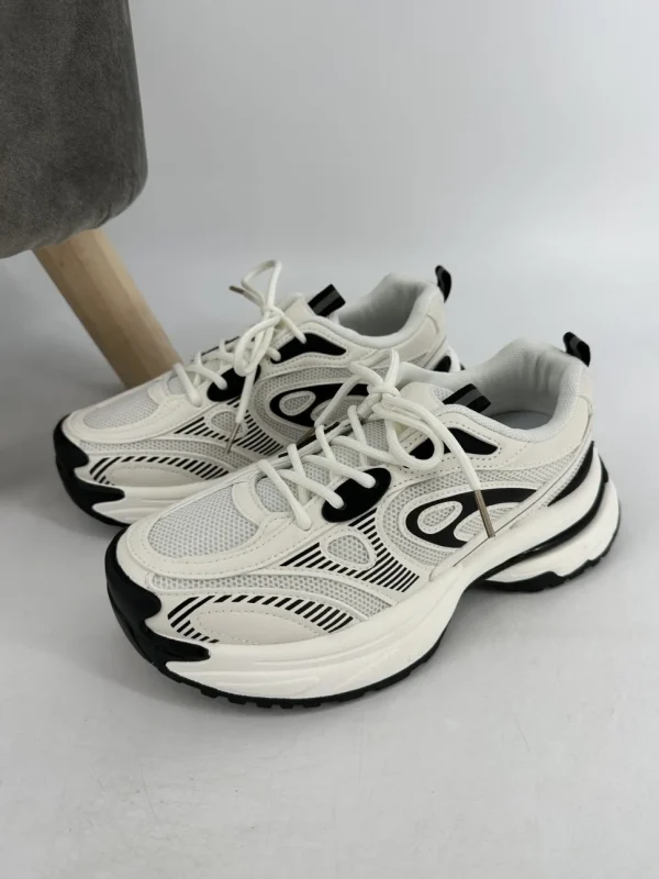 Chunky sneakers met veters en mesh detail zwart (HY88-61)