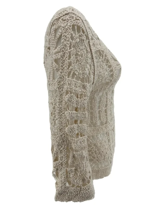 Gehaakt vestje met knopen collage beige