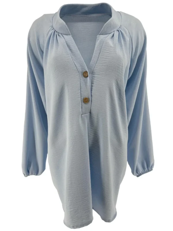 KORTERE blouse met opstaande kraag en 2 knoopjes Siske licht blauw