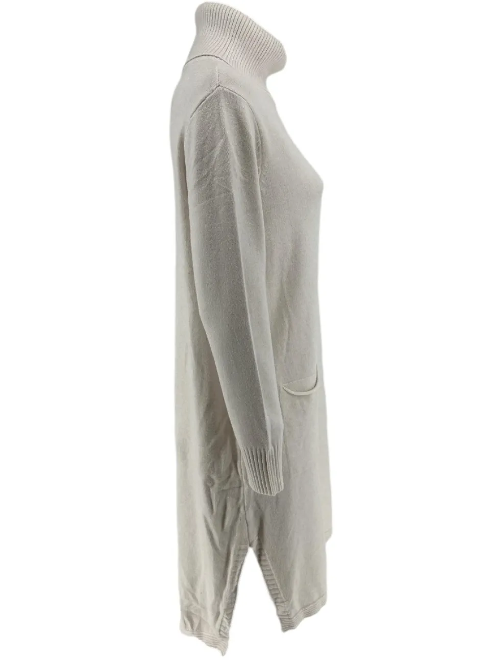 langere_truituniek_met_co_1-1.webp Langere trui/tuniek met col en zakken creme (T525)