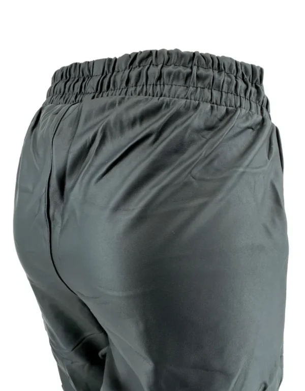 Leather-look Cargo broek zwart (95596). SALE