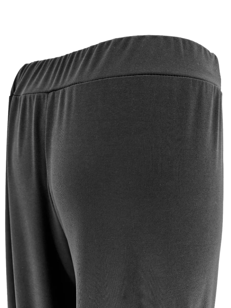 travelstof_broek_met_rech_1-3.webp Travelstof broek met rechte broekspijp zwart