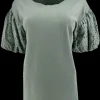 T-shirt met broderie mouw suus zeegroen
