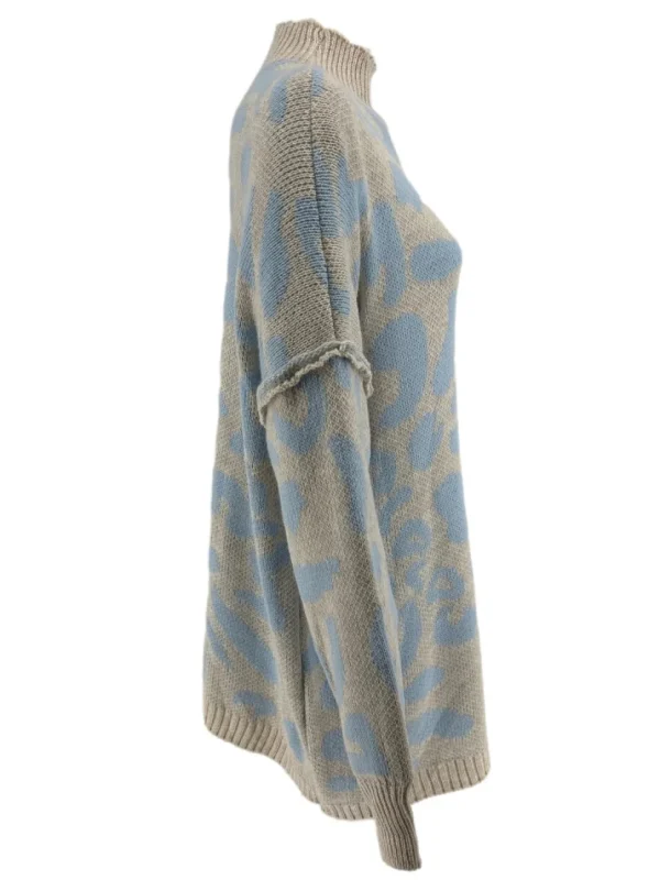 Tuniek met opstaande kraag en naad op de mouw panterprint licht blauw