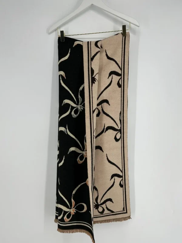 Zachte sjaal met strik patroon black (D23-17)
